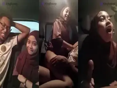Ukhti Jilbab Main Di Mobil Suami Orang poster